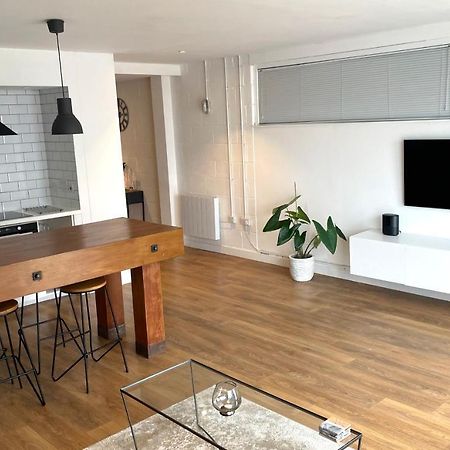 Spacious Industrial Style Apartment Londra Esterno foto