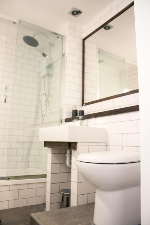 Spacious Industrial Style Apartment Londra Esterno foto