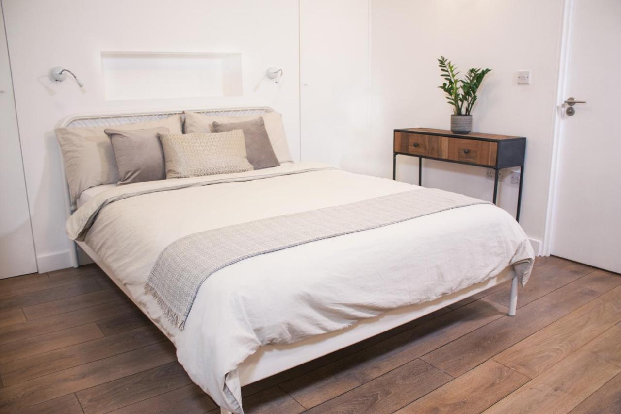 Spacious Industrial Style Apartment Londra Esterno foto